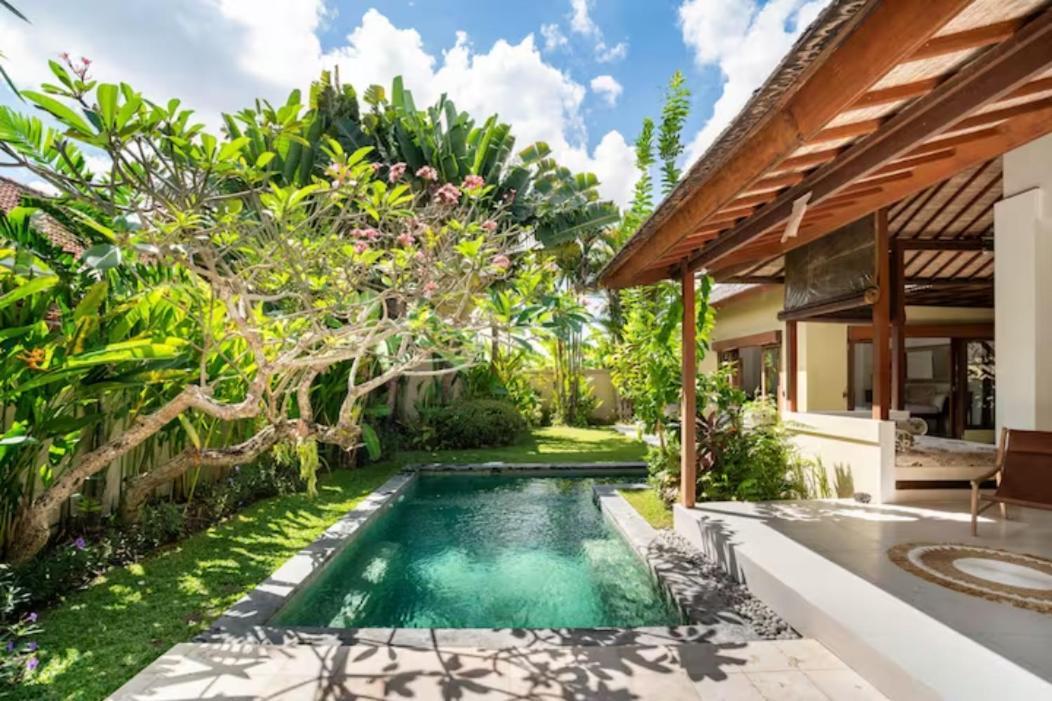 Villa Shanti Seminyak  Exterior photo